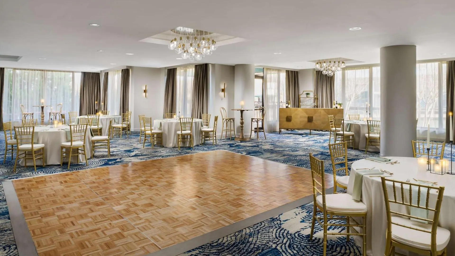 *** Hotel Hilton Charlotte University Place Estados Unidos