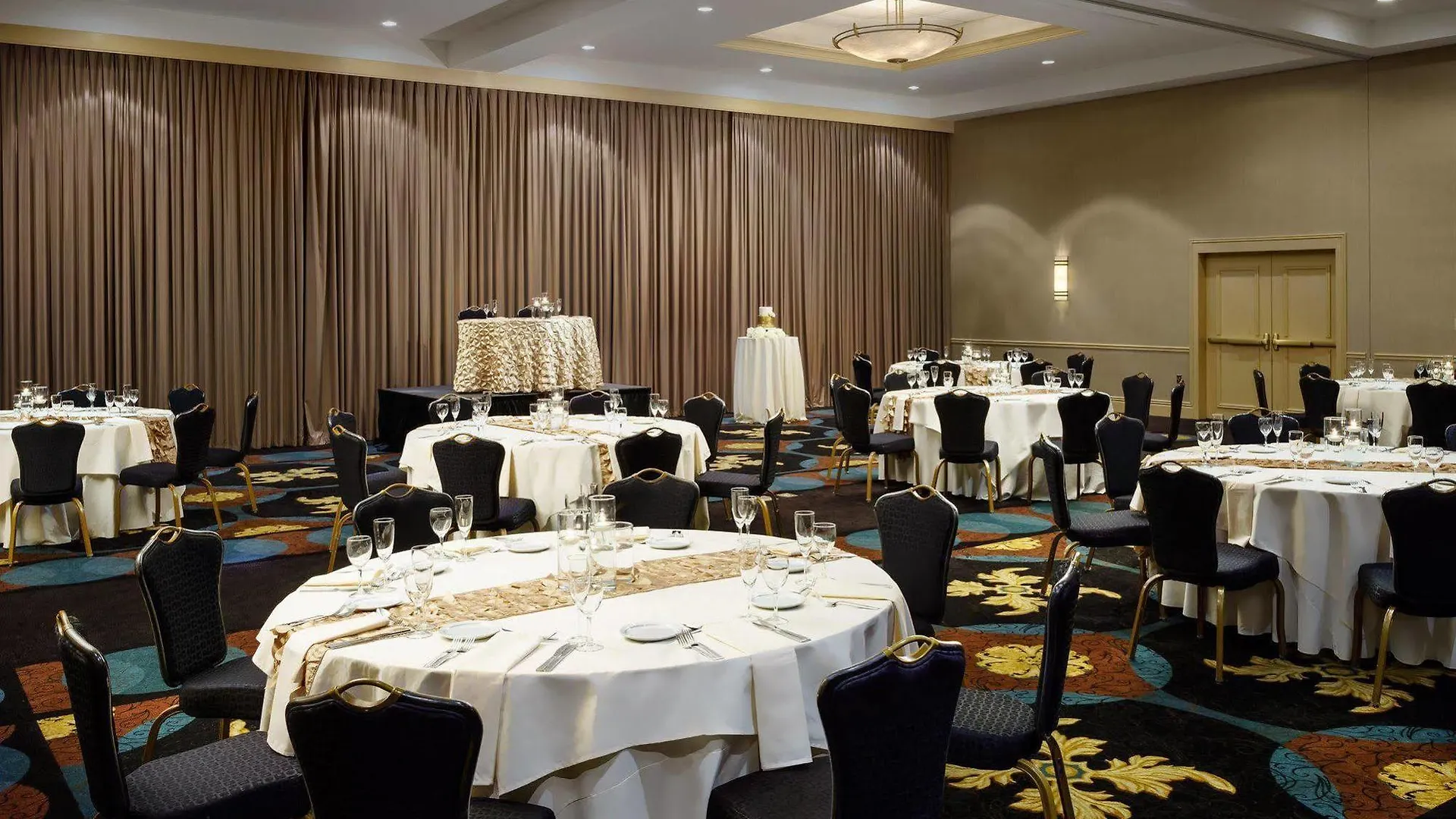 Hotel Hilton Charlotte University Place
