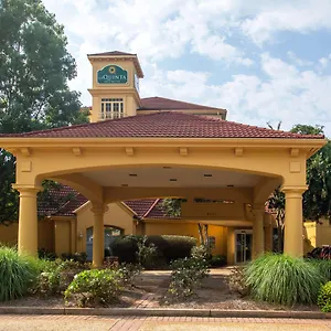 Hotel La Quinta By Wyndham Airport South