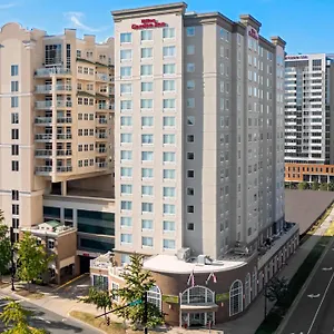 Hotel Hilton Garden Uptown