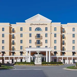 Hampton & South Park At Phillips Place Hotel