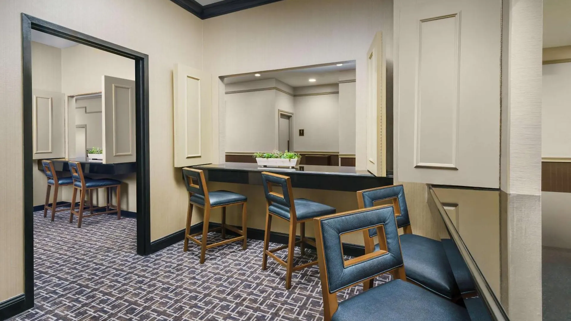 *** Hotel Hilton Charlotte University Place United States