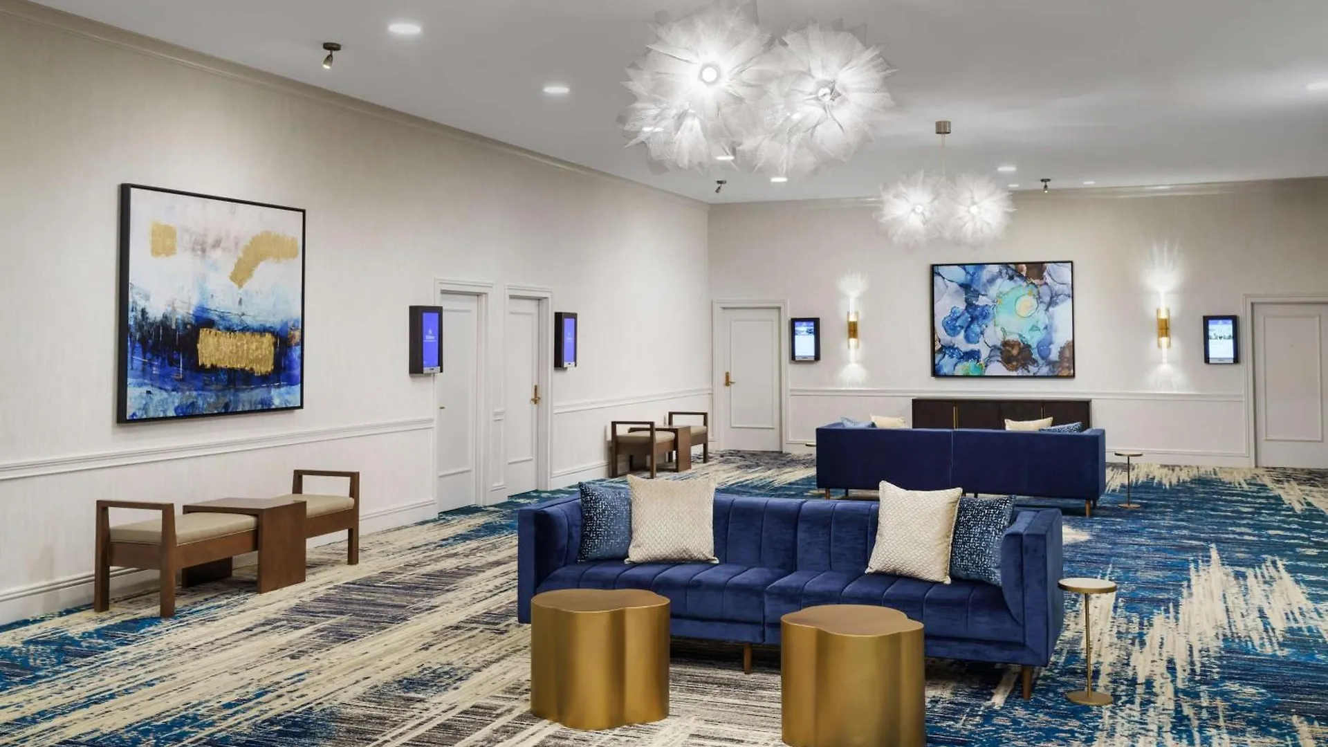 Hilton Charlotte University Place США