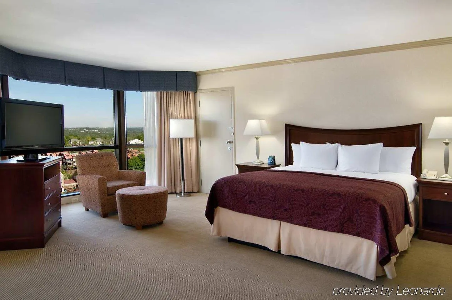 Hilton Charlotte University Place США